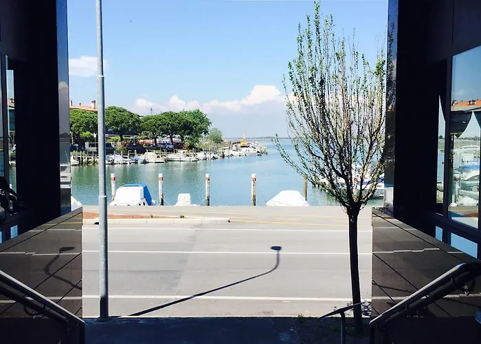 Отель Friuli 3*